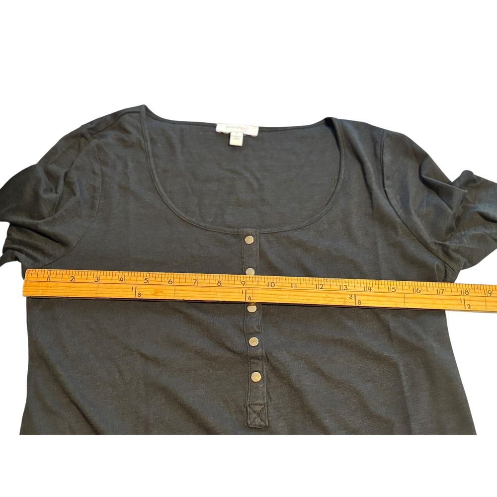 Skinny Girl SZ Small Black 3/4 sleeve‎ buttoned Henley shirt. Basic. Layering - Picture 9 of 10